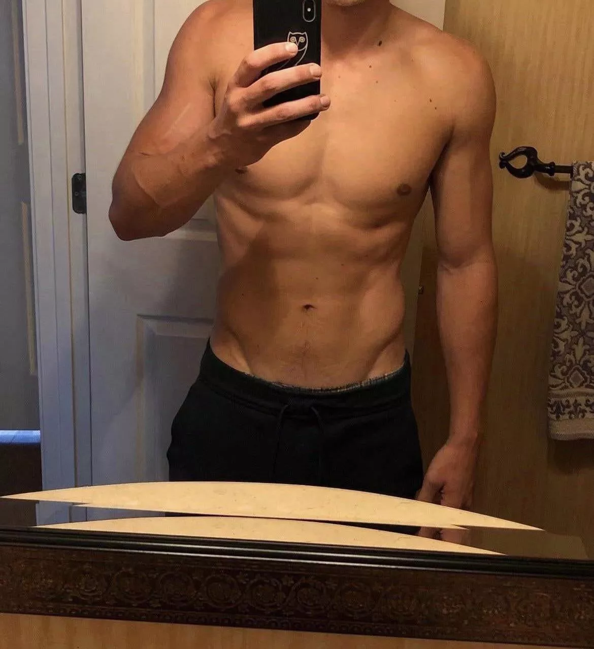 23M dom looking for new subs. Down to talk regardless of experience HMU