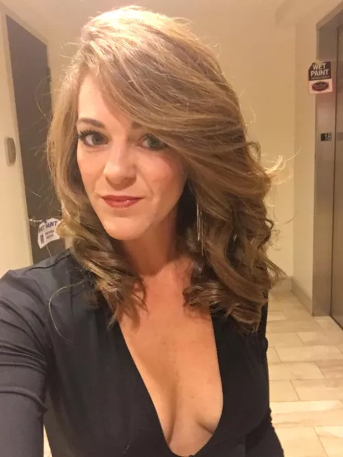 32F TGIF and happy NYEE!!