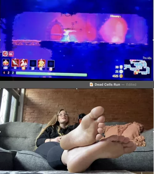 Anyone into gamer feet?