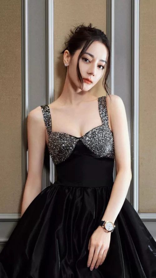 Asian woman should be used by black cocks and white cocks