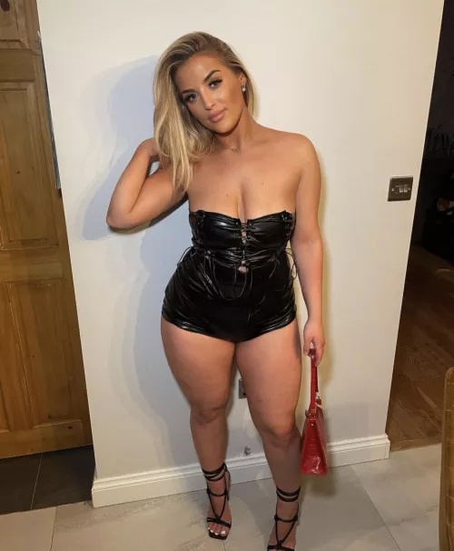 Big girls need love too… and dinner