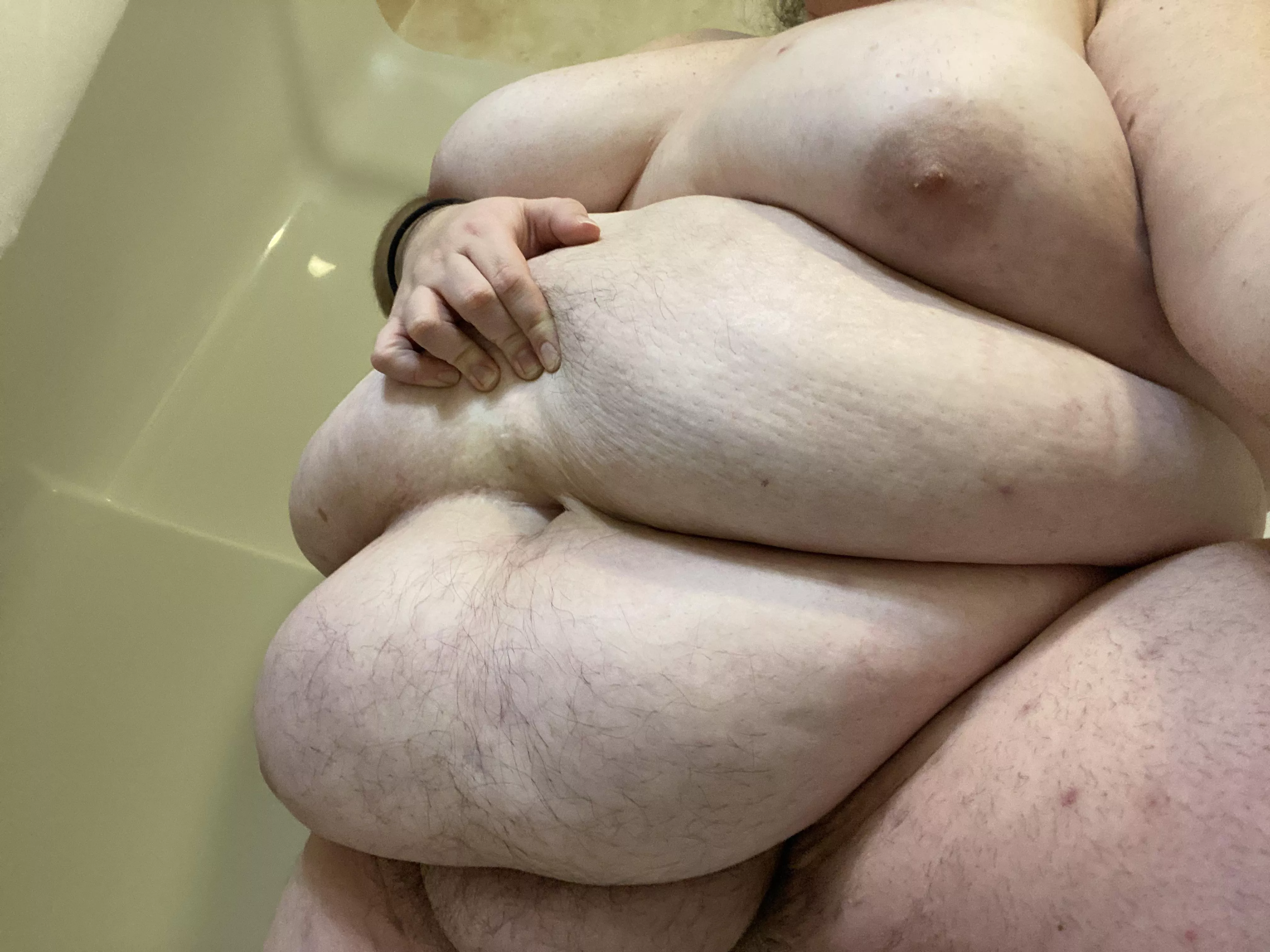 Come and squeeze me 😈