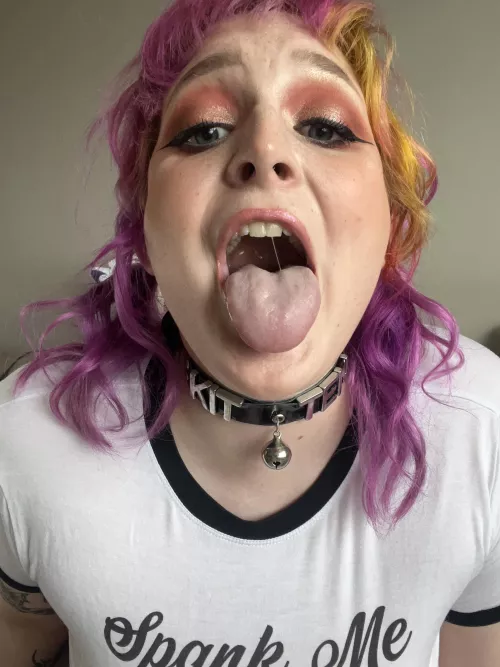 Daddy’s lil cumslut