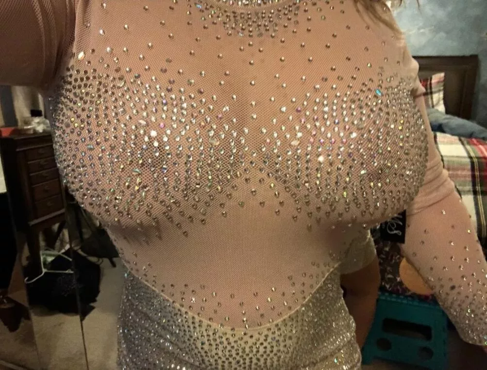 Do you think hubby and his friends will like my NYE dress?