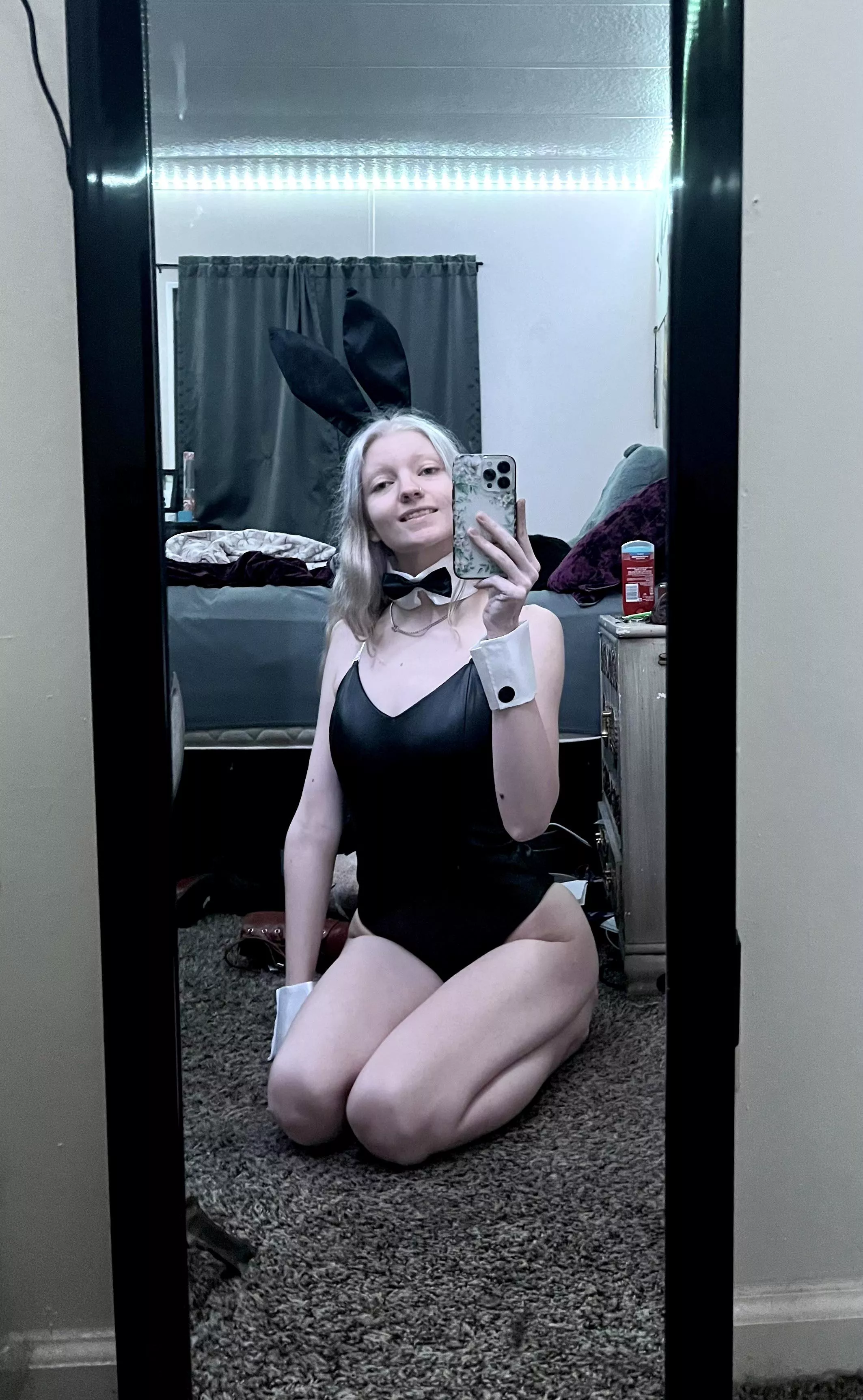 Do you wanna cum down my rabbit hole? 😜🐰