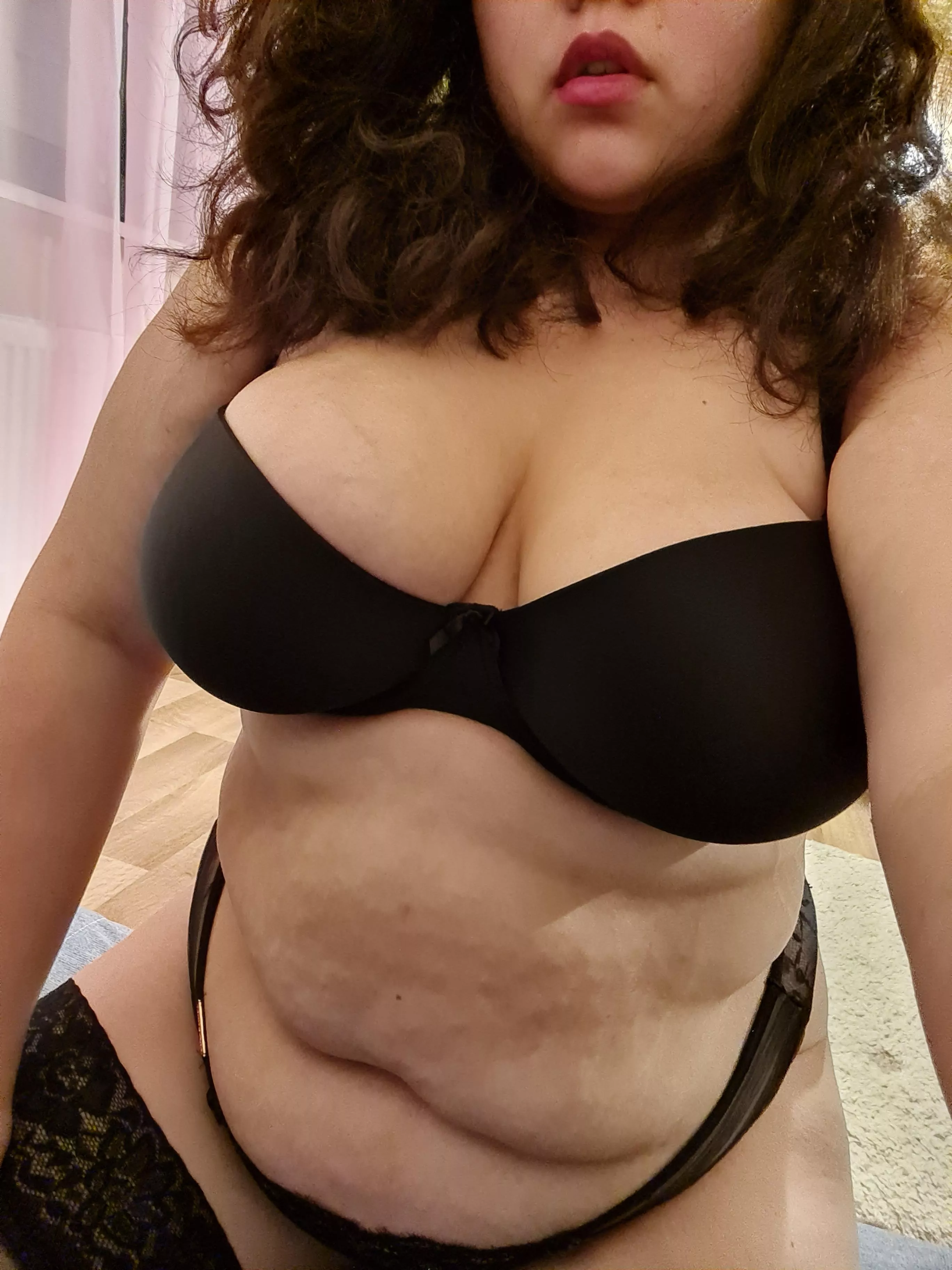 Embrace the squish for a new years kiss 💖