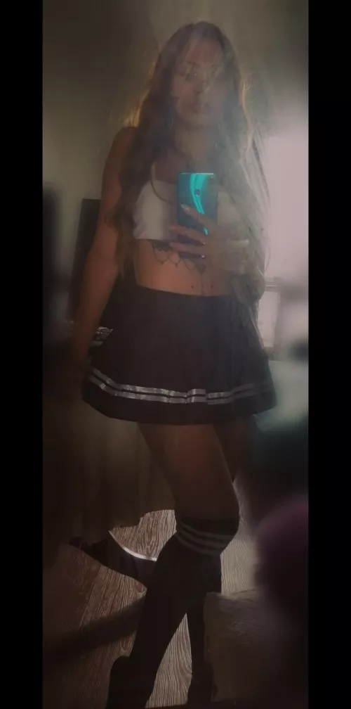 [f] lonely on nye ☹️