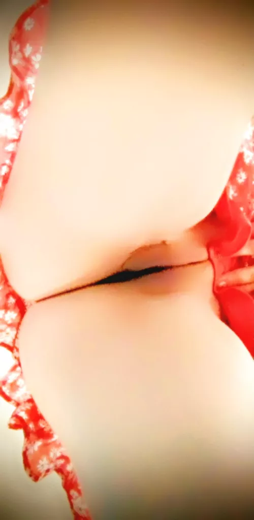 Good ole fashioned upskirt