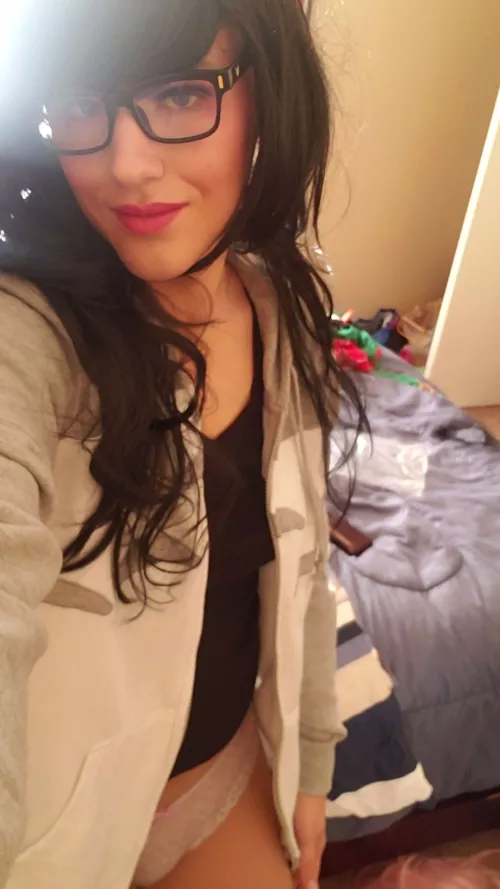 Happy new year! Hope you're all having fun tonight!❤️😘