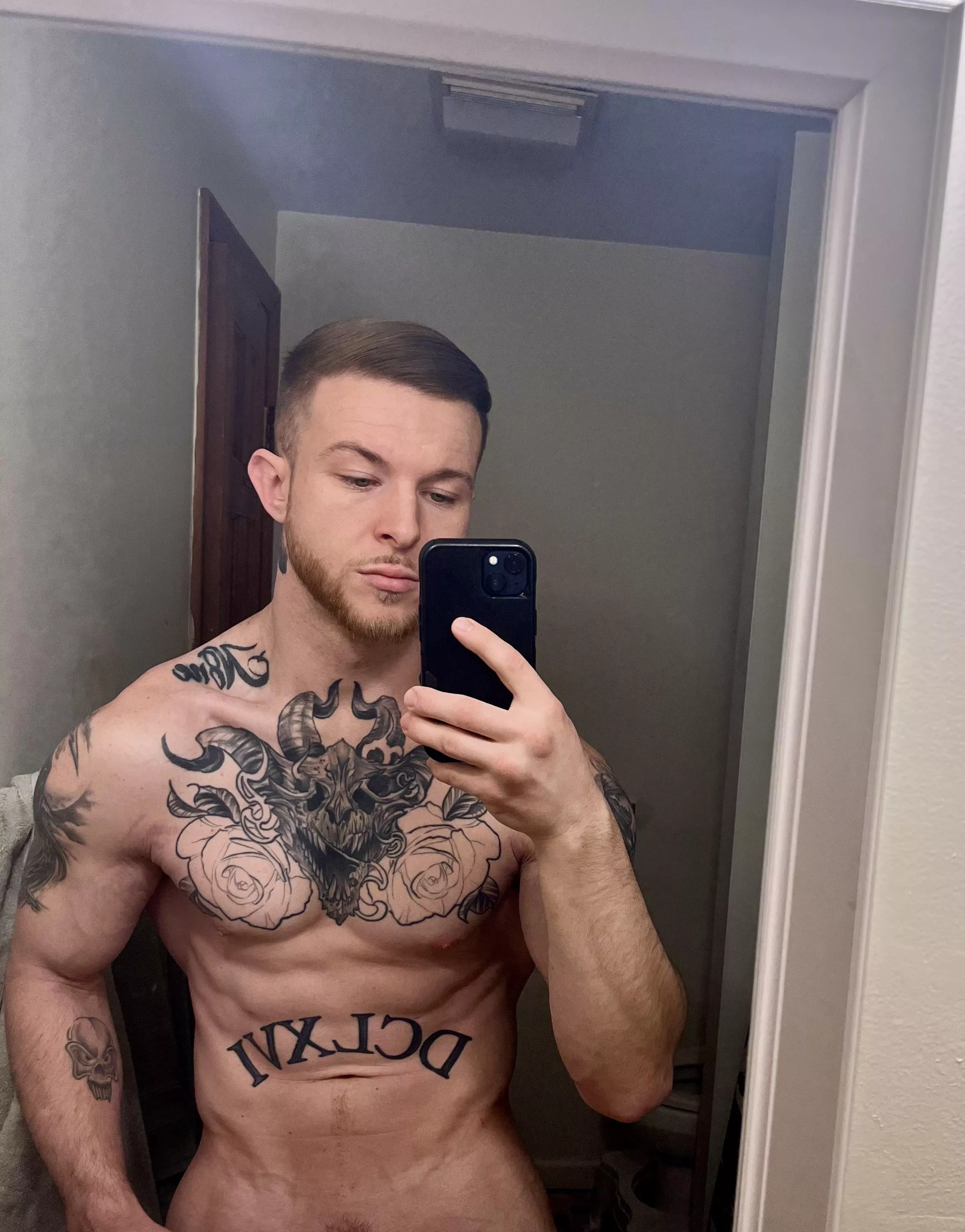 Happy New Year’s Eve Eve 👅