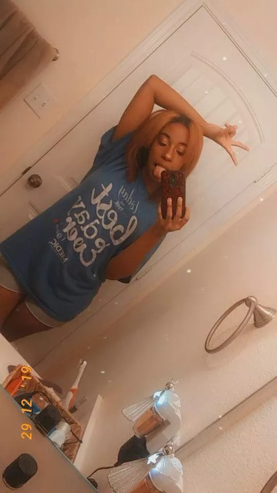 HAPPY NEW YEARS! Who wanna bless me?