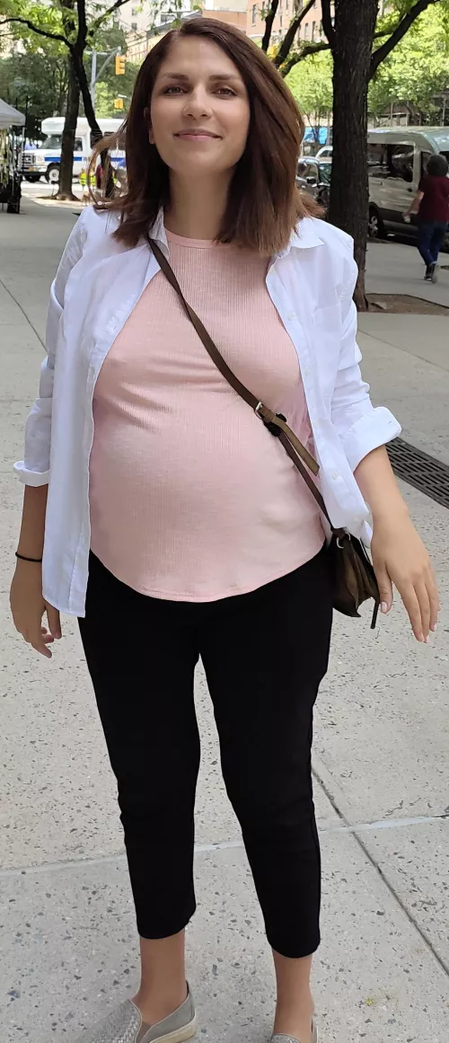 having a baby is such a Full-Filling experience ❤️