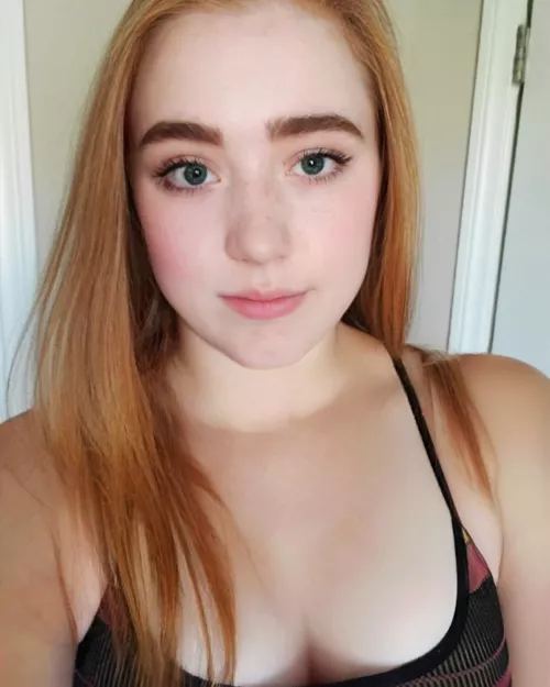 Hi! Say hi back 🤨