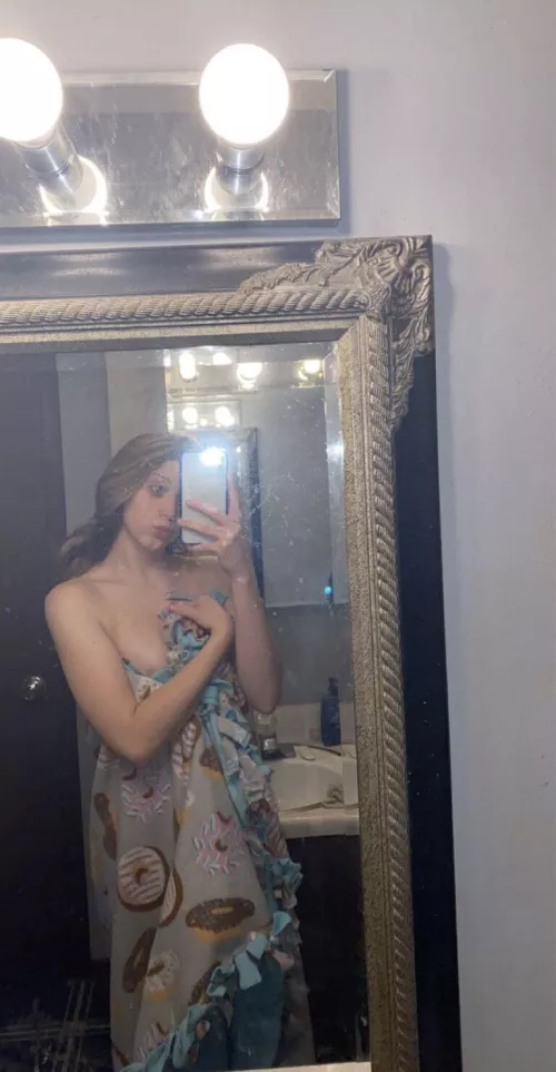 I am trading Just for gf/wife nudes with face. DM me and send sample