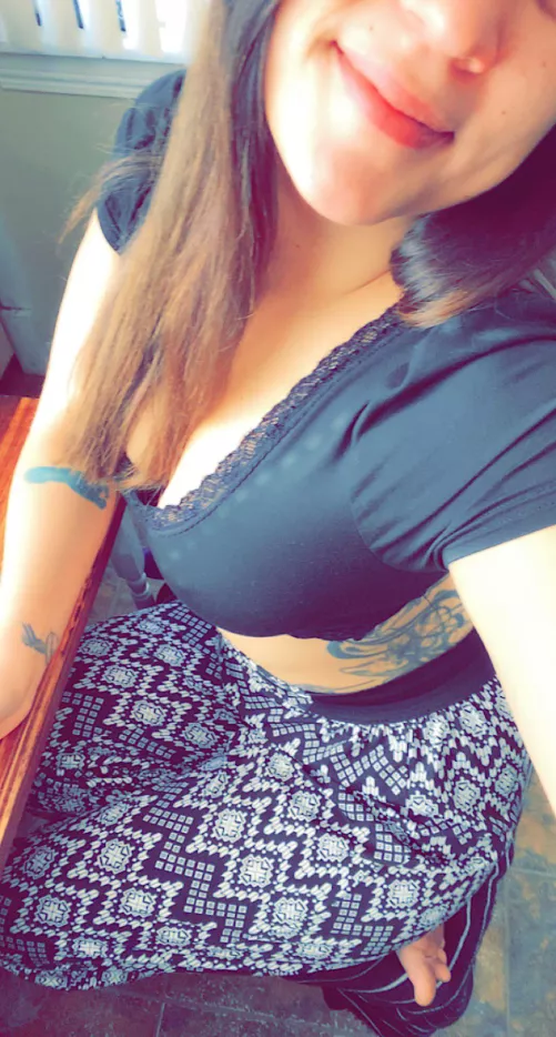 I love crop tops so frickin much I wear them everywhere haha