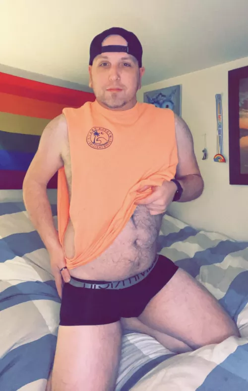 I need somebody to keep me warm