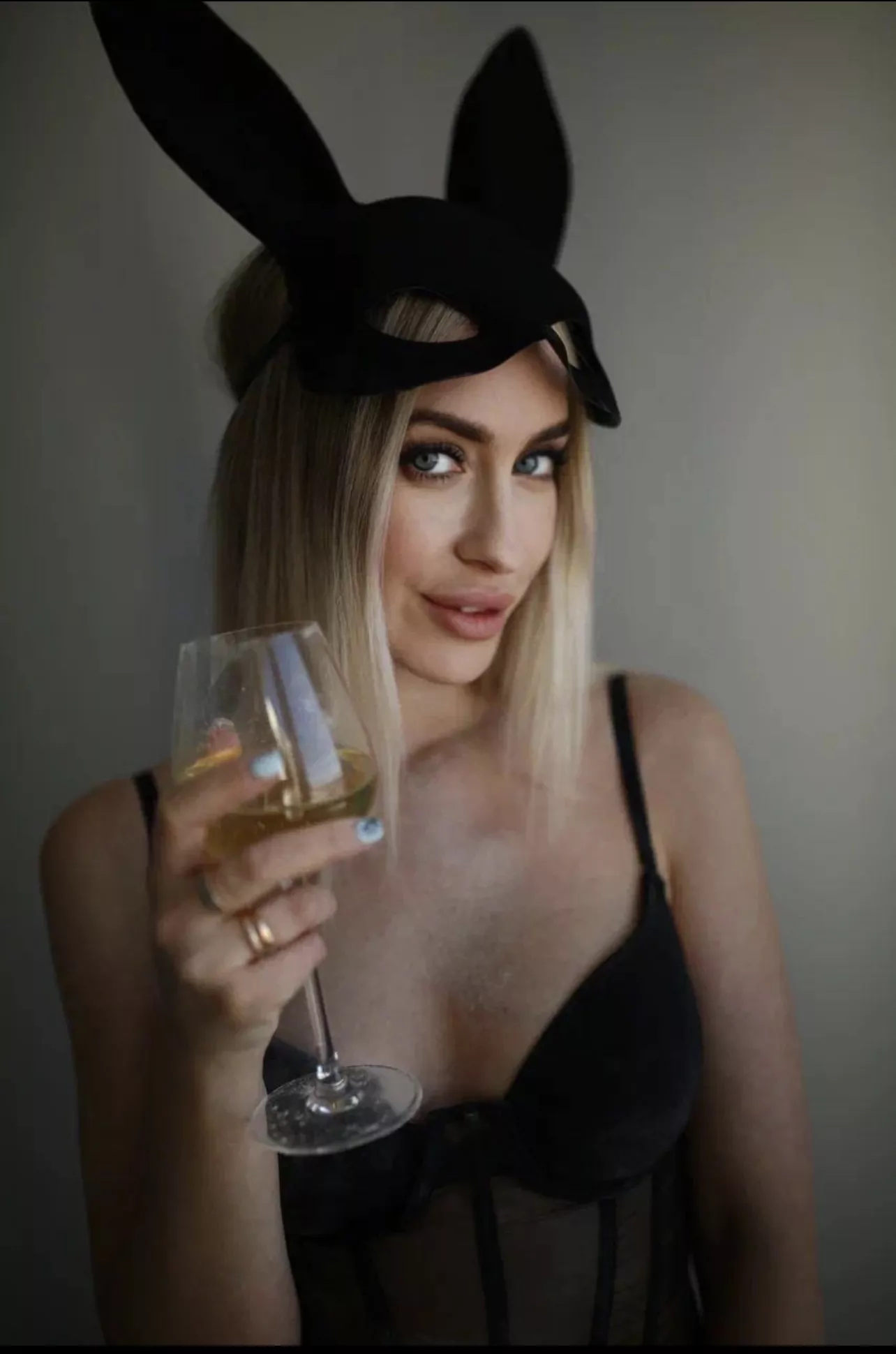 I wanna be your bunny!