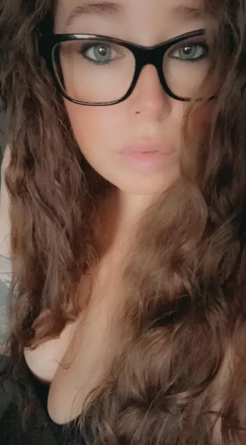 If you’re feeling handsy, come sit by me 😜