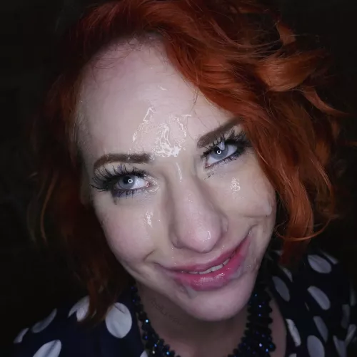 I'm a totally innocent girl, sadly loves cum to mutch