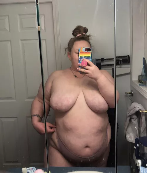 Learning to love myself more and more everyday 😇