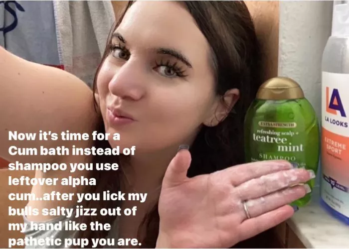 Lick it up like a stray dog, loser. And then wait and see what up up her sleeve for you 🤭🤭🤭 BIG end of the year tasks for the smallest dick, biggest cum swallowers😳☠️