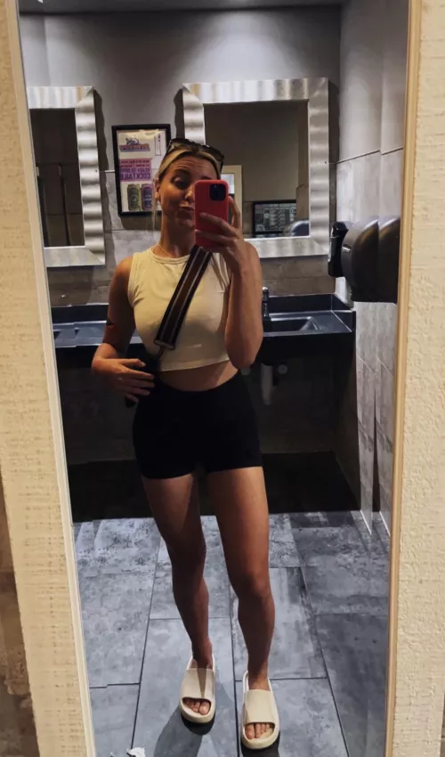 looks like my dummy self left the headlights on