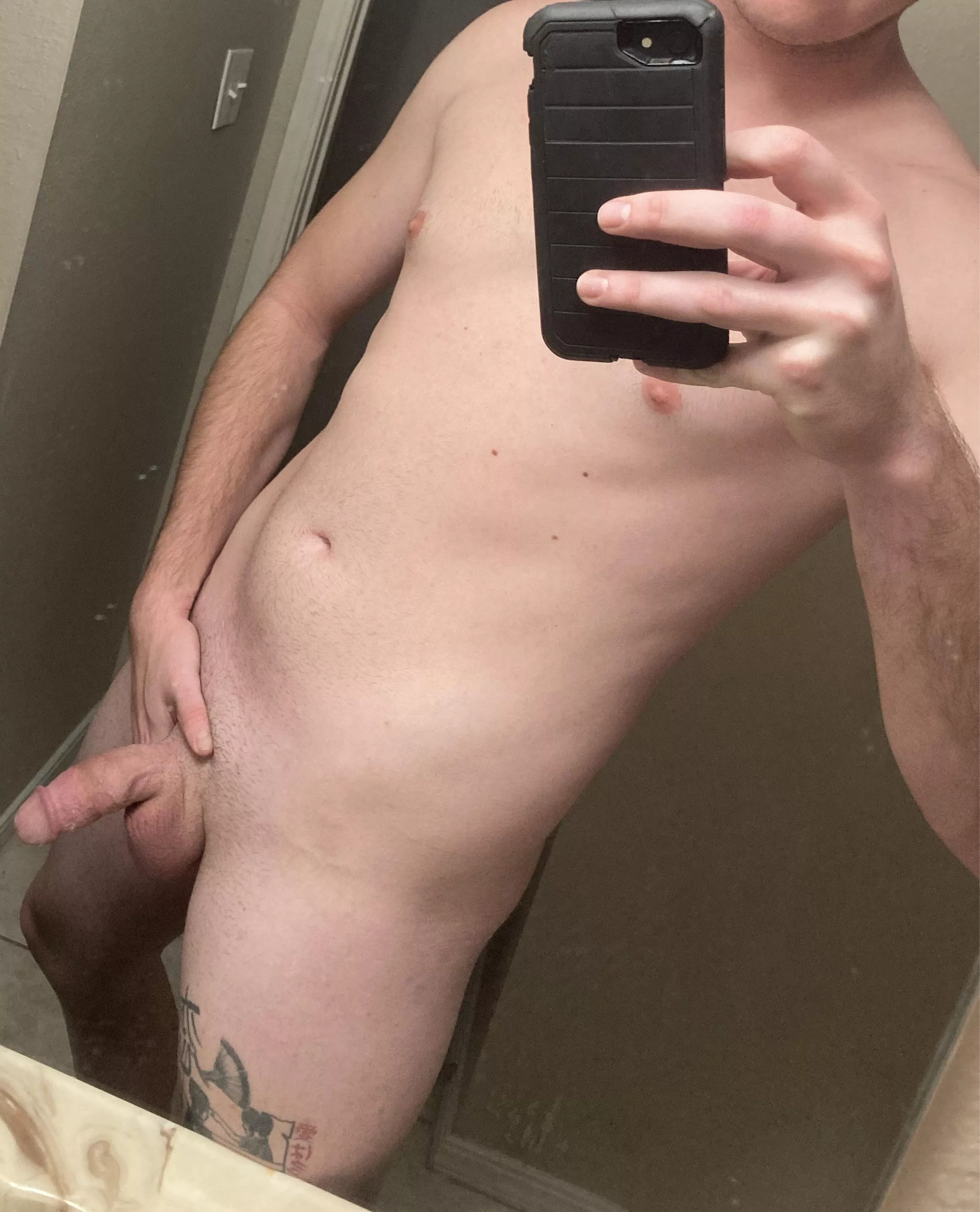 (M)ake sure to tell me what you think🤭