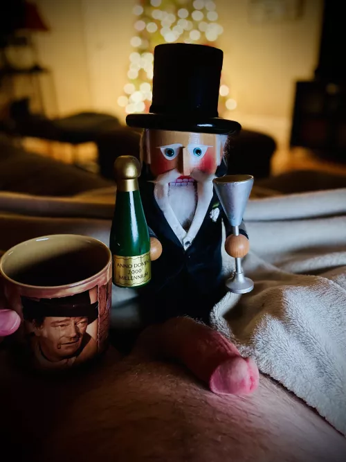 May your new year be prosperous, healthy, naked and full of good coffee and cheer!