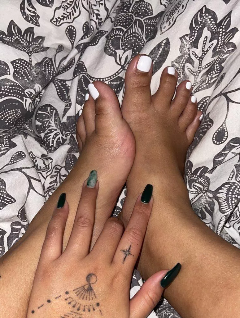 New year, new polish 💅🏽 what do you think?