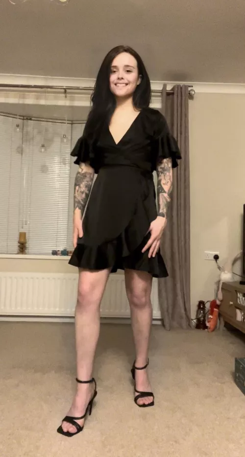 New Year’s Eve outfit 🖤