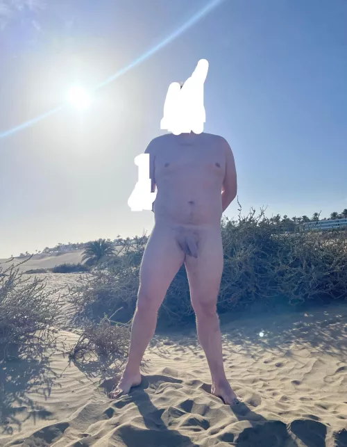 Please don’t be mean fist time nude and loved it!