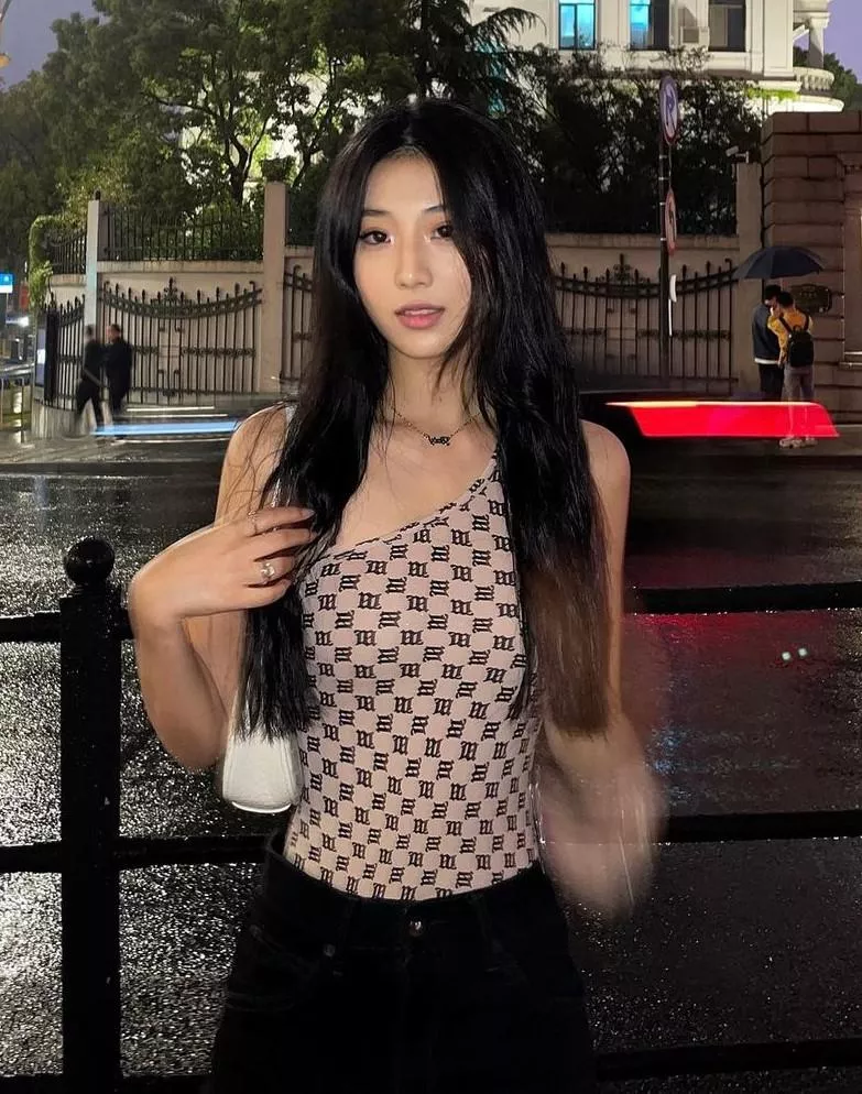 Pretty asian girl