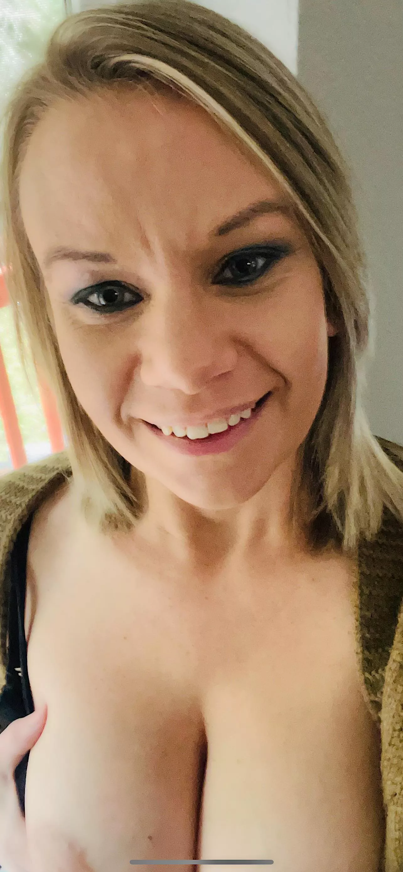 Shoot a load right here