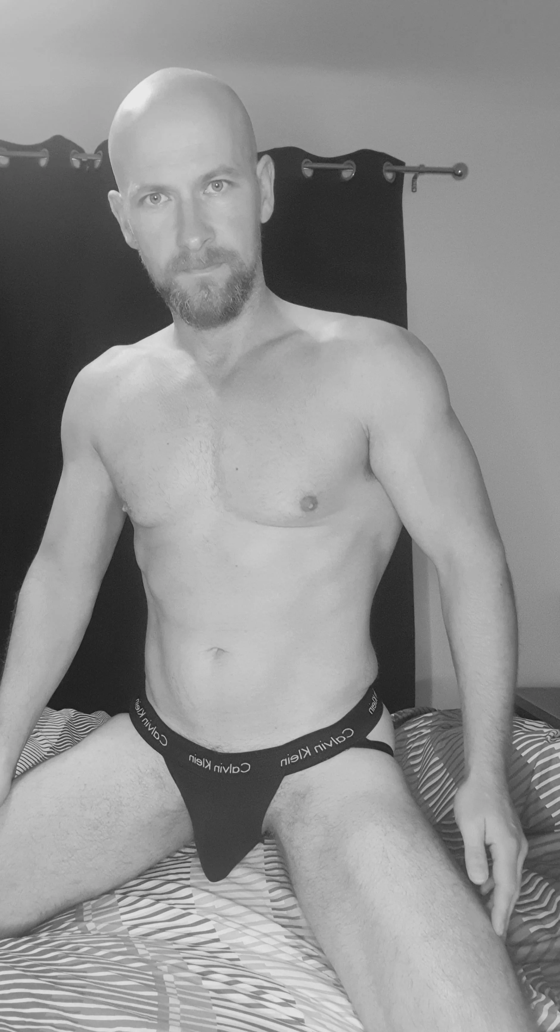 Wanna cum and take these off 😈