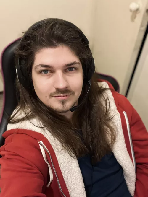 What are you guys doing for NYE ? I’ll be doing what I do best 💻