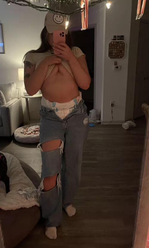 what are you looking at? 😏