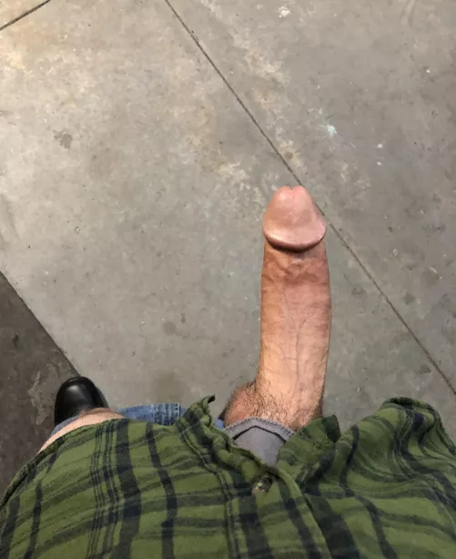 Would you give me a hand in the garage?