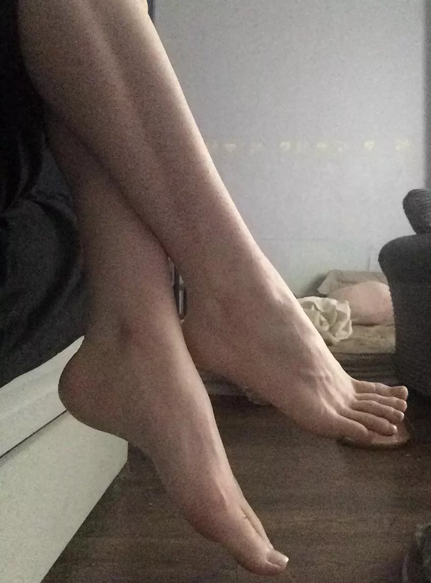 would you worship my feet? ❤️
