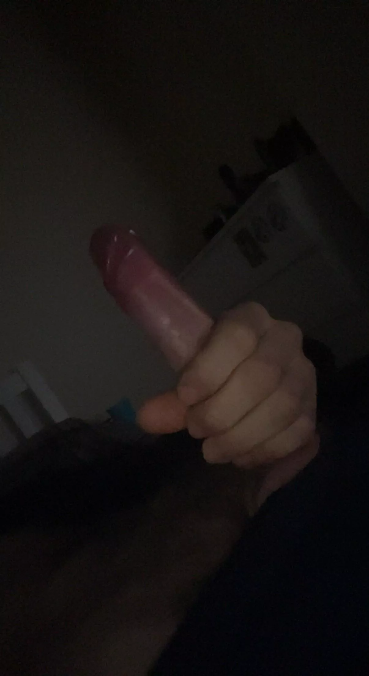 21 UK top looking for bubble butt bottoms dm snaps