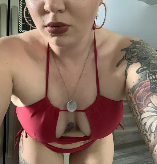 Anyone else home alone tonight? Let’s have fun together!