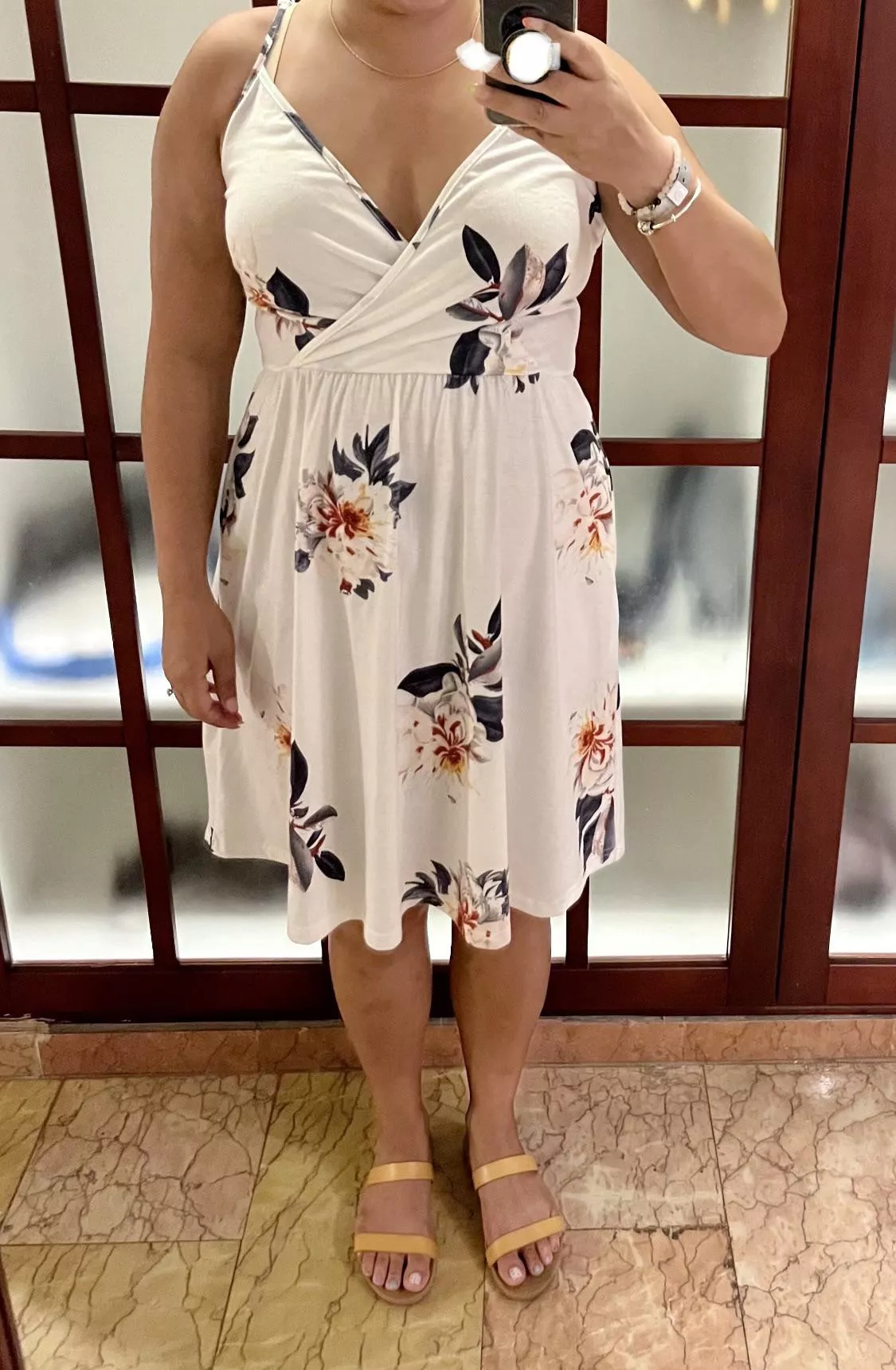 Beachy dinner outfit [f]