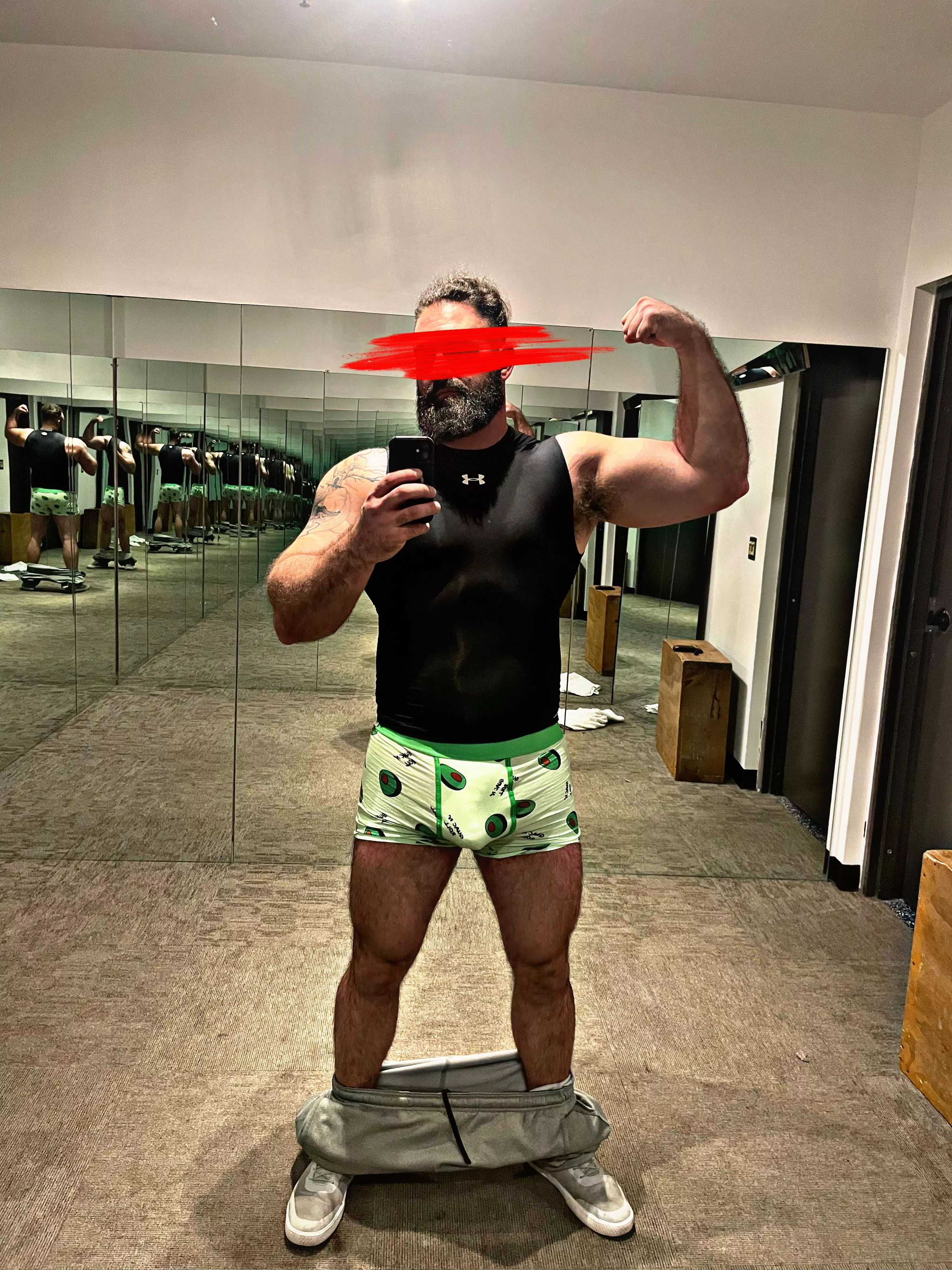 Come pose with me after we workout