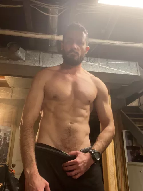 Do you want to touch these abs?