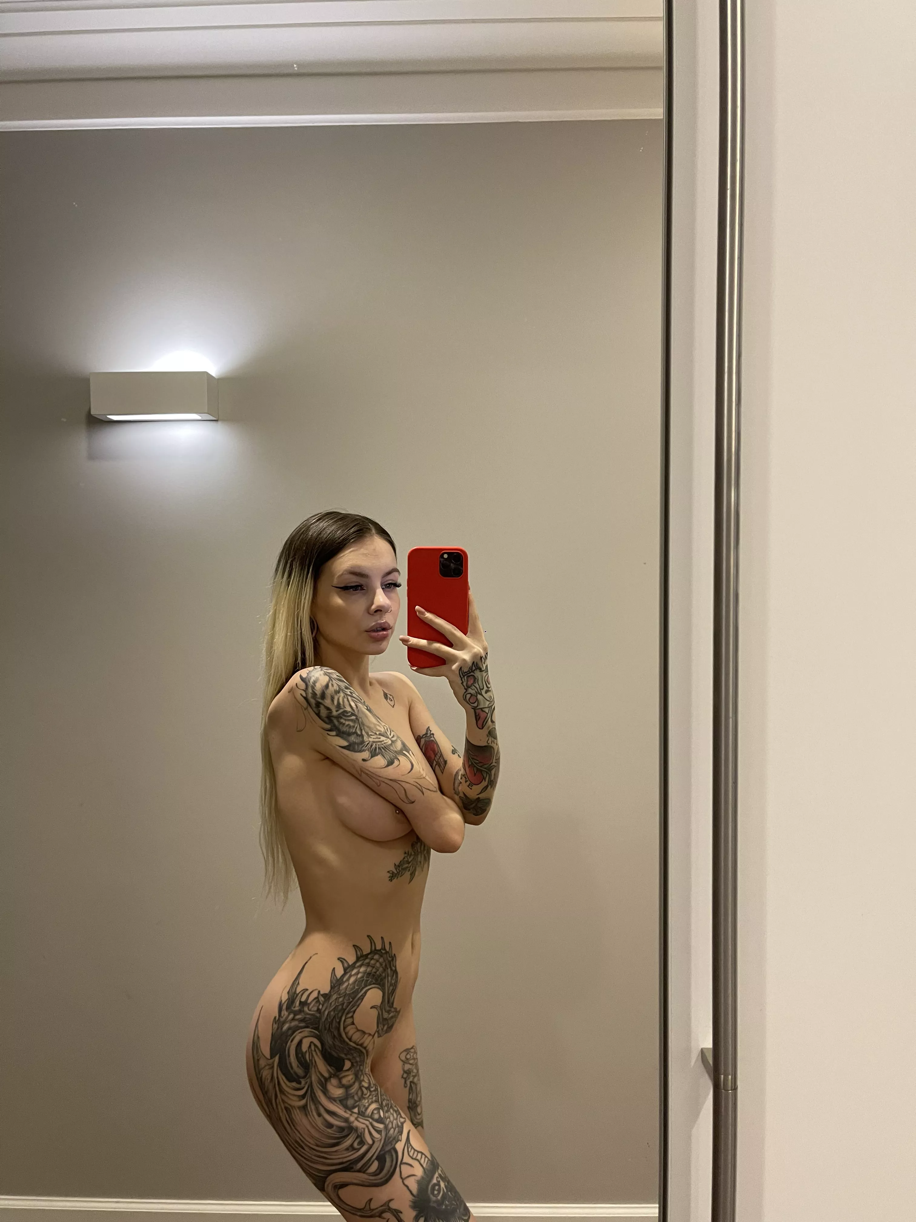 Every reaction gets a nude, try me..