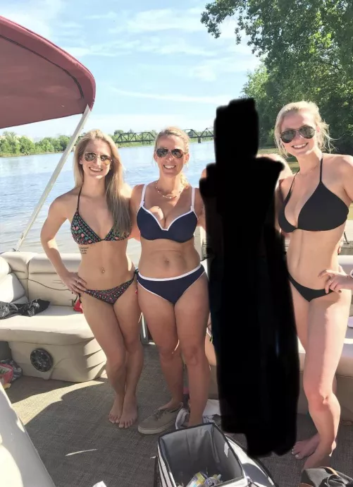 Family boat day