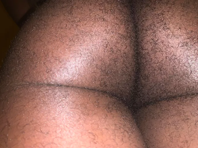 Happy new year, let me start it off by smothering you ☺️