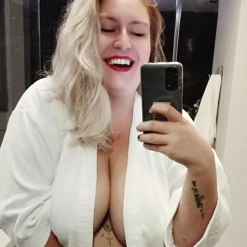 Happy new year, my loves [f]