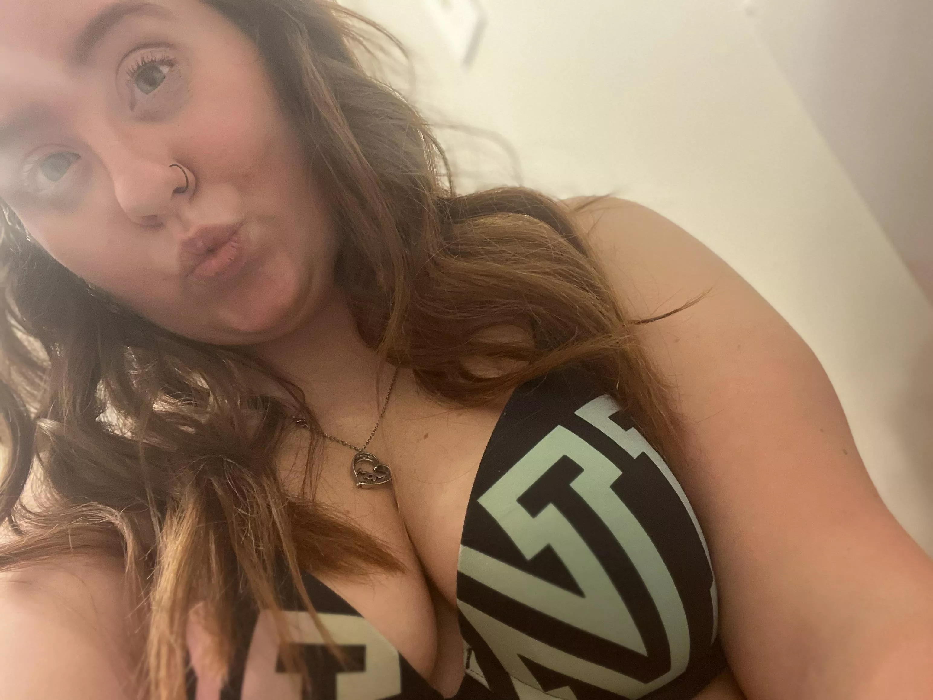 Happy New Year’s Eve, babes.