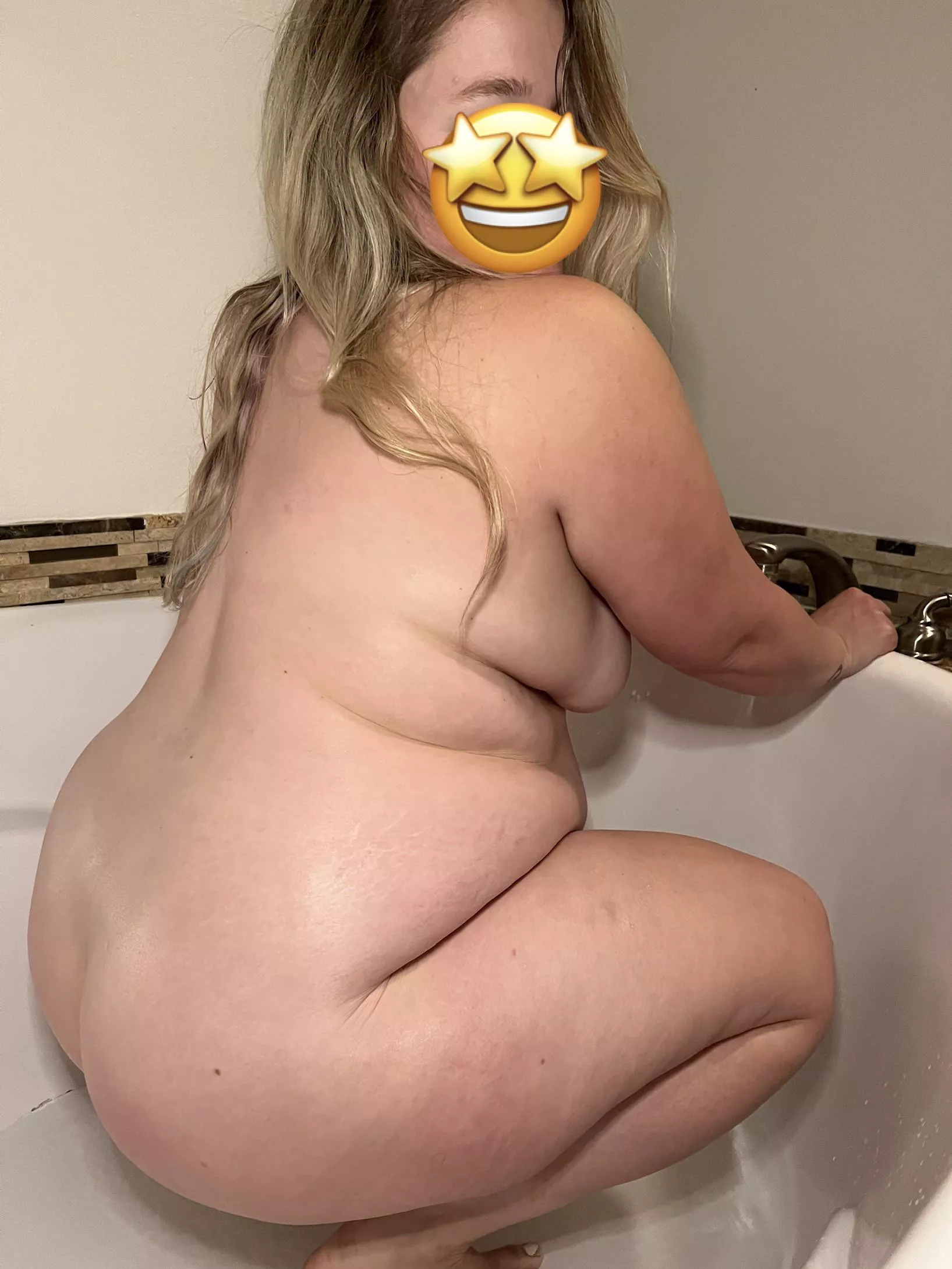 Hi! 👋🏻 I’m a little thick, I hope that’s okay 🤭