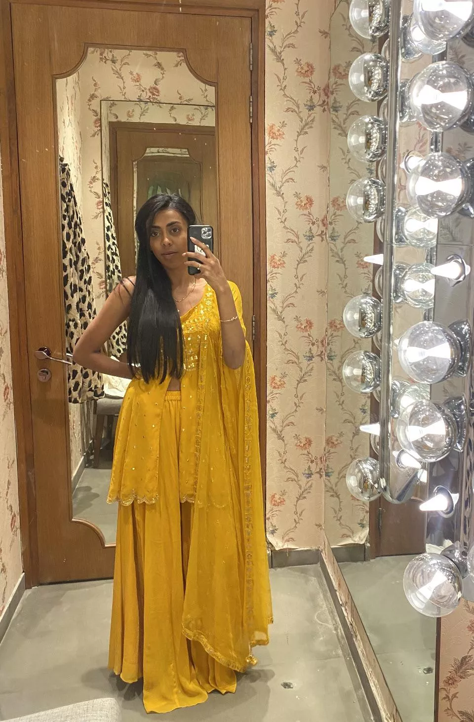 Indian outfits make me feel good 🙈